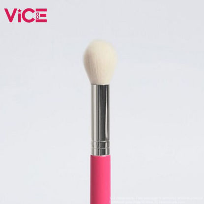 Picture of Vice Cosmetics Pink Brush Collection - Highlighter Brush