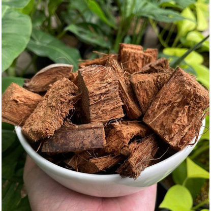 Picture of The Gardener's Choice Coco Chunks 100grams